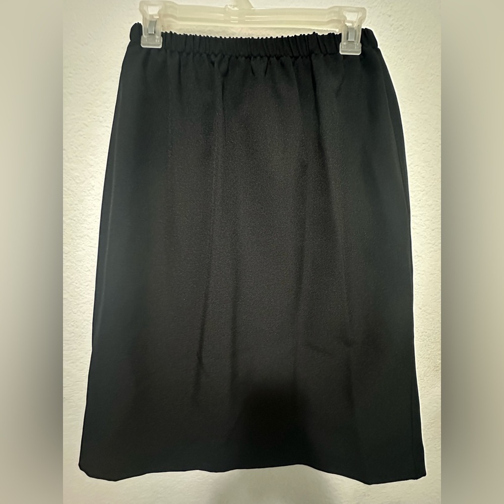 Classic Black Women's Midi Skirt size 12 - Picture 1 of 6